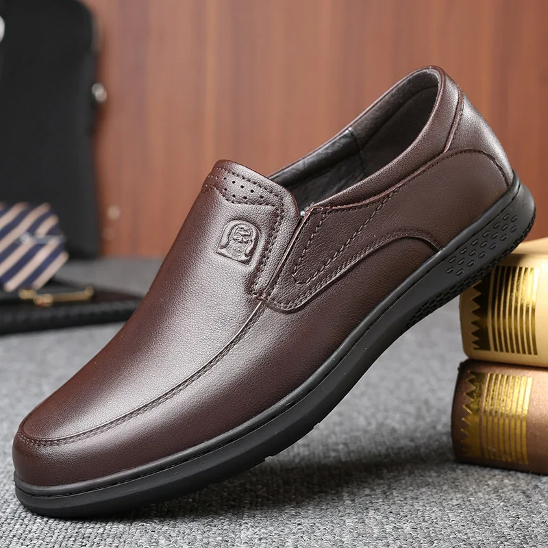 

LOTORY Black And White with Pattern Work Shoes Men Anti-slip Shoe Chef Lazy Comfortable Leather Shoes Men's Low-top Shoes 1761