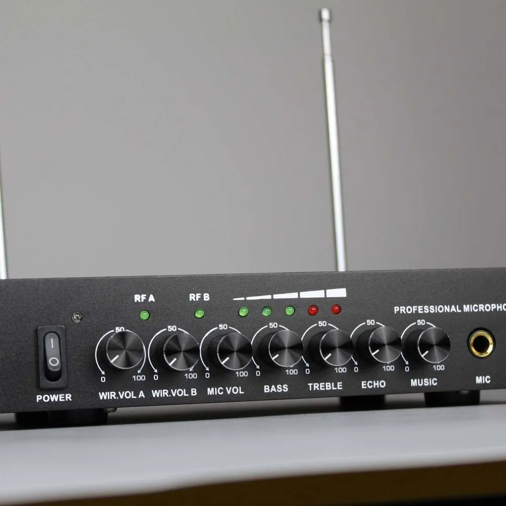 Professional Dual Wireless Microphone System Stage Performances Wireless Microphone Handheld Wireless Dynamic Microphone
