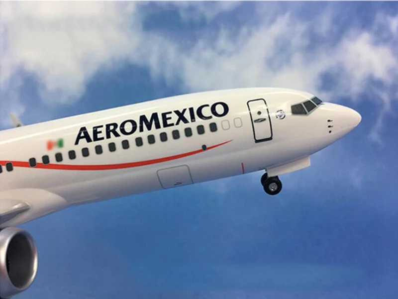 31 см 1/130 весы самолет Boeing B737 MAX8 самолет AEROMEXICO Модель самолетов с посадочными передаточные колеса литой под давлением смолы игрушечные самолеты