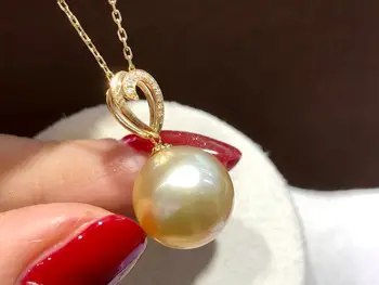 شراءMADALENA SARARA AAA لؤلؤ المياه المالحة 18K الذهب سلسلة الماس 10-11 مللي متر ساوثسي الذهب اللؤلؤ عقد حريمي متدلي