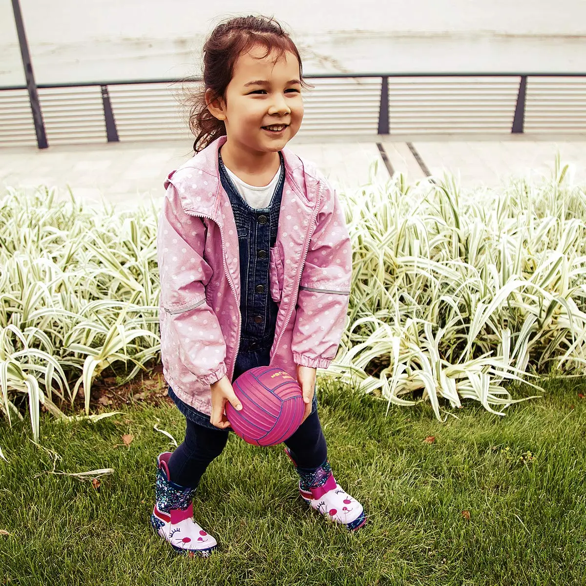 Детские непромокаемые сапоги KushyShoo детские резиновые с 3d рисунком кролика для