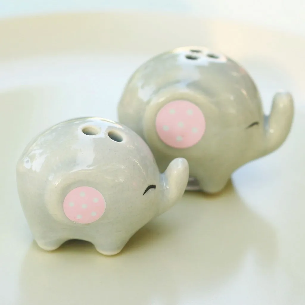 Ceramic Salt and Pepper Shaker, Elephant Cartoon Spice Container Wedding Party Favor Tabletop Animal Decoration Spice Jar