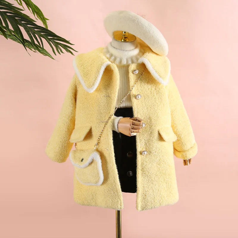 

Girls woolen coat 2019 winter new temperament girl contrast color lapels coat thickened cashmere coat