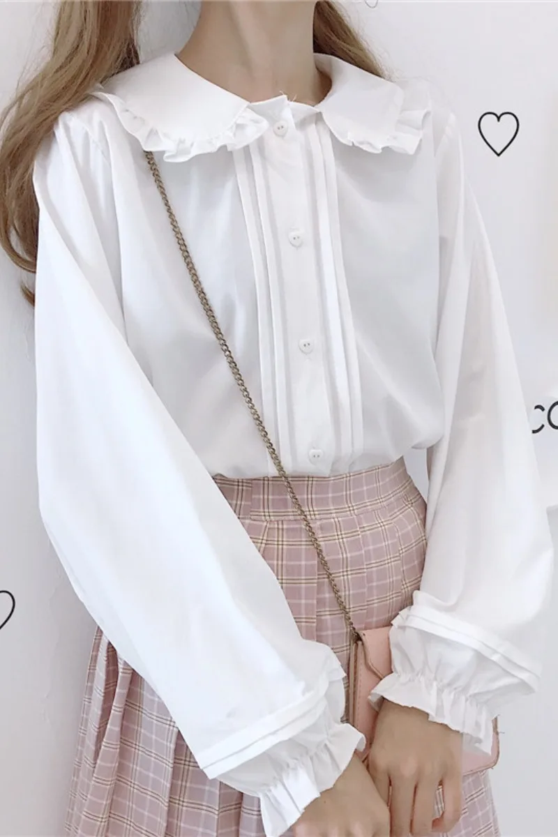 Girl Black White Long Sleeve Lolita Shirt Women Blouses Retro Vintage Blouse Shirts For Woman Sweet Peter Pan Collar Tops Party