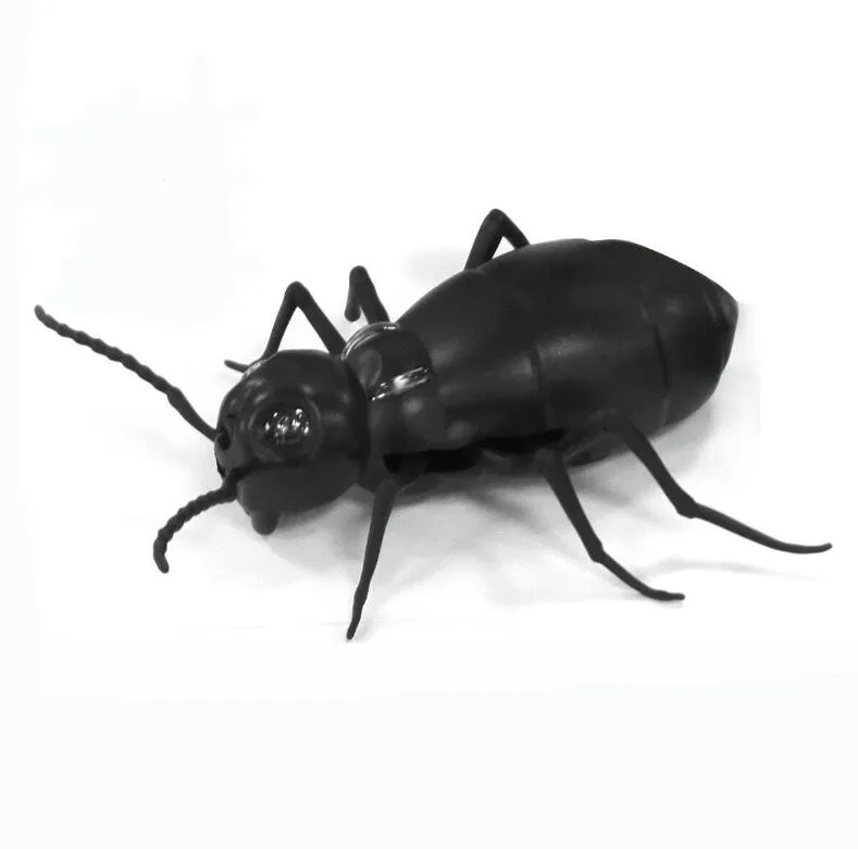 

Trick Toys Infrared Remote Control Electric Spider Cockroaches Model Sensing Cockroaches Electric Spider Ant