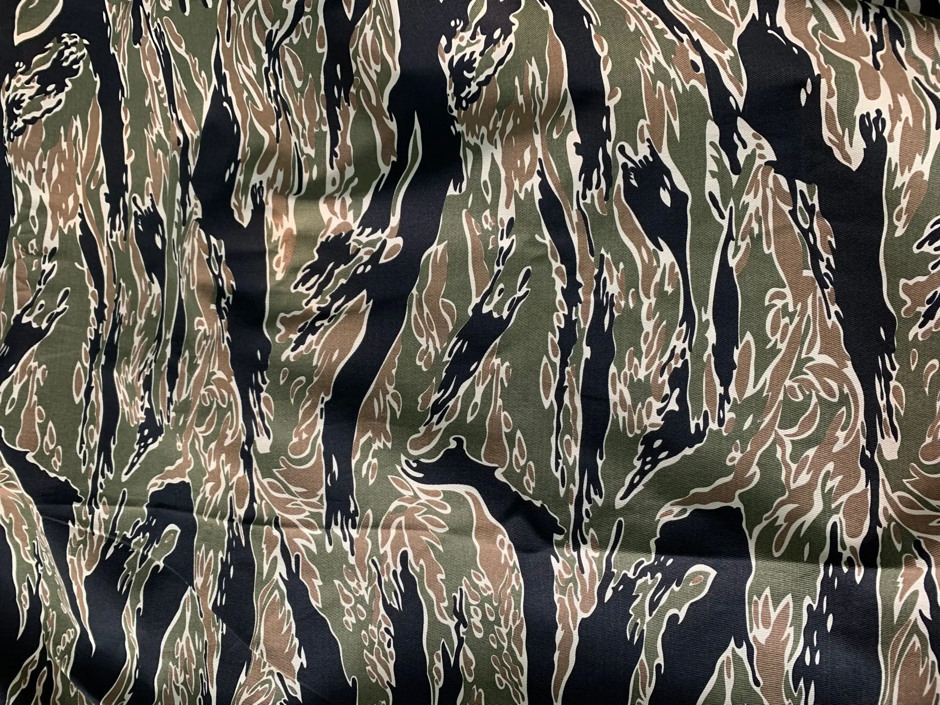 1.5M Width Tiger Stripe Camouflage Cloth Cotton Twill Camo Cloth for Military Handkerchief Weapon Disguise DIY Pants Material