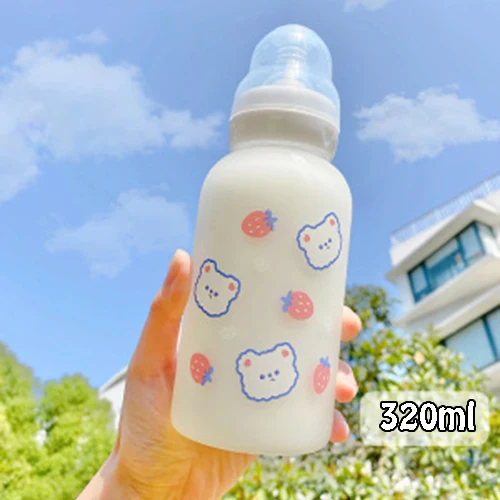 WGDPMGM Bouteille d'eau en Kawaii Fraise Bouteille d'eau Dessin animé  Coussin de Verre Transparent Mignon avec étui de Protection Bouteille de  Boisson pour Fille d'étudiant Cadeaux : : Cuisine et Maison