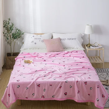 

New Cozy Pink love Blankets Fashion Solid Black Soft Throw Kids Warm Coral Blankets High Quality Flannel For Home Bedroom
