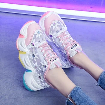 

New Air Mesh Women Casual Sneakers Female Luxury Flats Shoes Girl Fashion 2020 Summer Women Sneakers 2020 Walking Designer Shoes