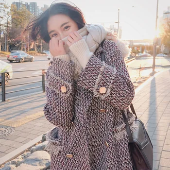 

Winter Woman Coats 2019 Autumn and Winter Plaid Large Size Woolen Coat Long Section Thickened Thin Tassel Coat Female