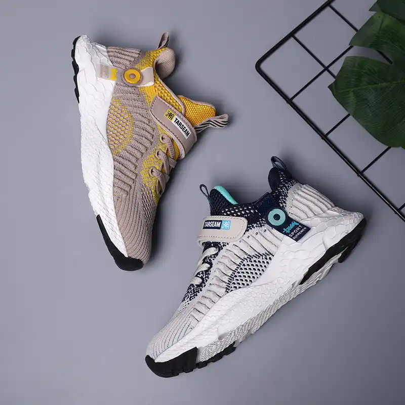 campus waterproof shoes