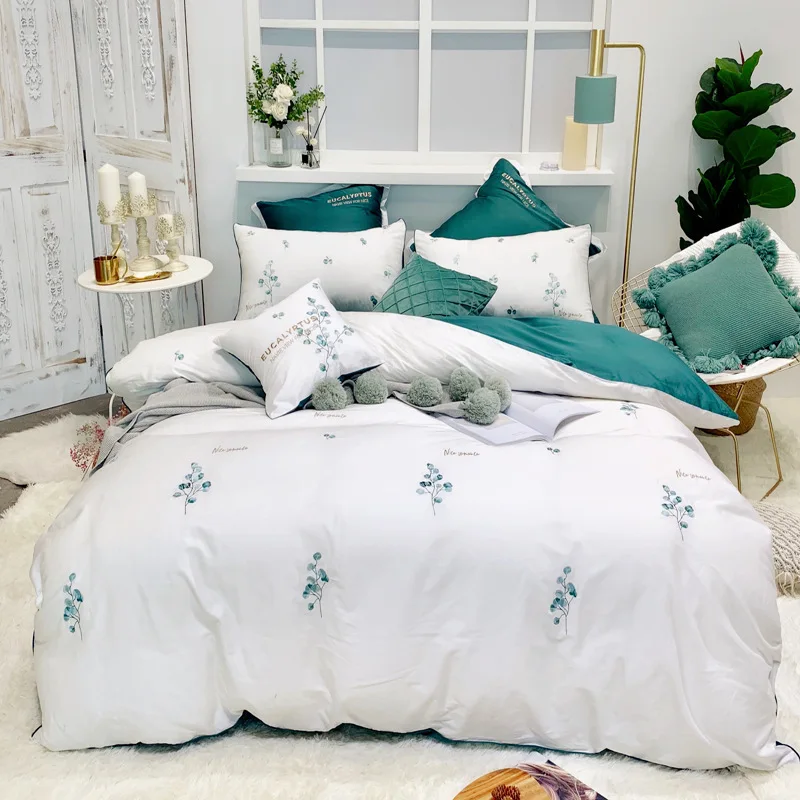 

White 4pcs Bedding Set Fashionable Full Cotton Home Textile Troditional Embroidery Quilt Cover Free Shipping Bed Article Couples