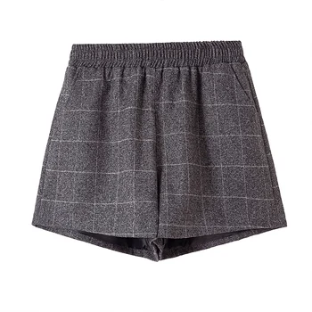 

plus size winter tendencia 2019 sexy high waist black shorts for women ladies bermudas plaid cloth loose shorts female A5554