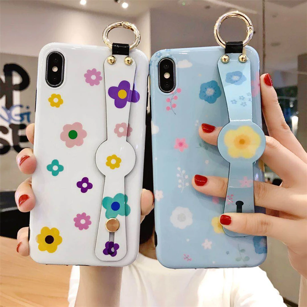 

Stylish Flower Pattern Wrist Strap Case for iPhone 11 6 6s 7 8 Plus iPhon 11 Promax Silicon Phone Holder Cover for iPhone XR XS