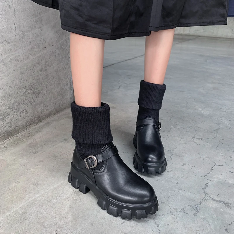 Новые женские ботинки Martens на не сужающемся книзу массивном каблуке; сезон осень-зима; вязаные носки; эластичные сапоги до середины икры; большие размеры 46