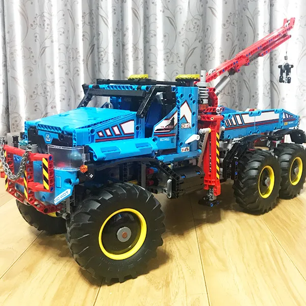 

20056 Technic Series 6x6 All Terrain Tow Truck Pick up Truck Building Blocks 1912pcs Bricks Toys Compatible Technic 42070
