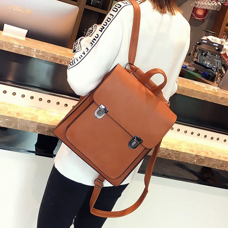 

High-capacity shoulder 2019 early spring retro leisure backpack Korean university style travel bag fashion