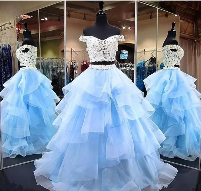 

Шикарные бальные платья quinceanera 2023, с открытыми плечами, из двух частей, бальное платье, выпускные платья, кружевные, с аппликацией, с оборками, официальное оформление