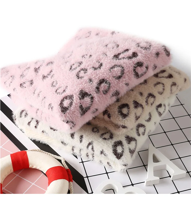 Girls velvet sweater autumn and winter new leopard pattern hooded fashion bottoming children's sweater children's clothing tide