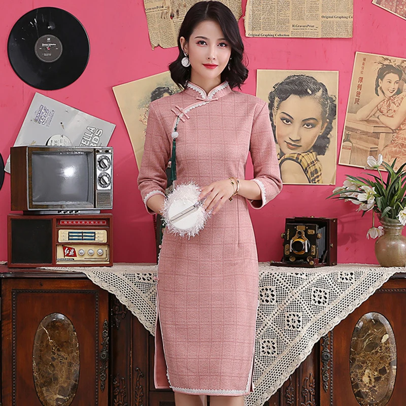 Традиционный, для китаянок Винтаж Кнопка Qipao Китайский женский халат со стоячим воротником, с цветочным принтом и вышитыми цветами, полурукав вечернее Вечерние платья