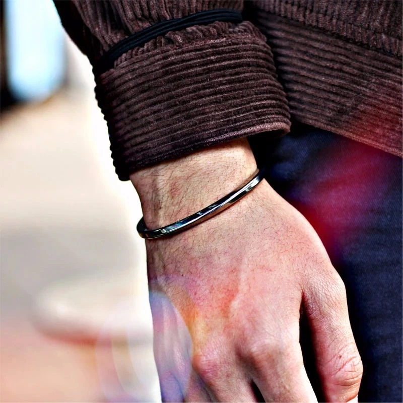 MEN TWISTED C BANGLE WITH SMALL WRIST MOBIUS BRACELET ANTIQUE SILVER COLOR STACKING CUFF BANGLE STAINLESS STEEL UNISEX JEWELRY