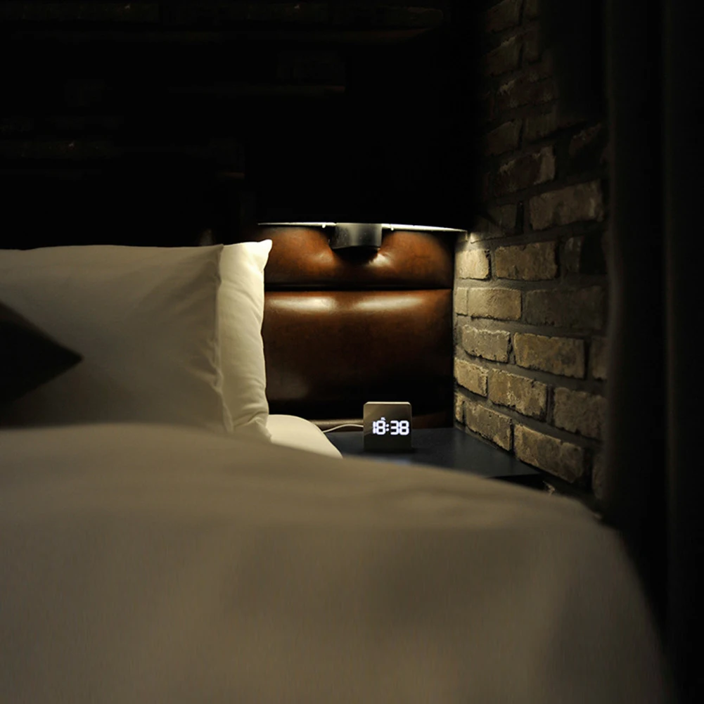 Светодиодный ночник будильник с зеркалом цифровой будильник Wake Up настольные часы электронные время Температура витрина, домашний декор лампа-часы