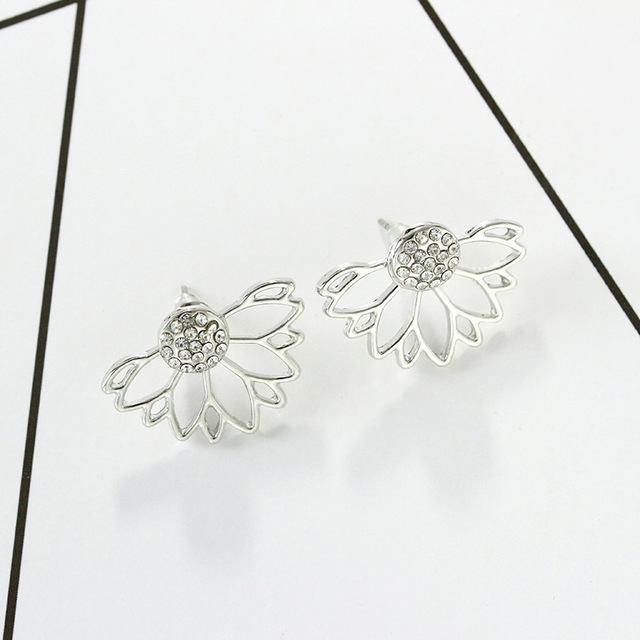 Crystal Small Stud Earring For Women Korean Daisy Leaves Lotus Girls Sweet Earring Fashion Jewelry Accessories