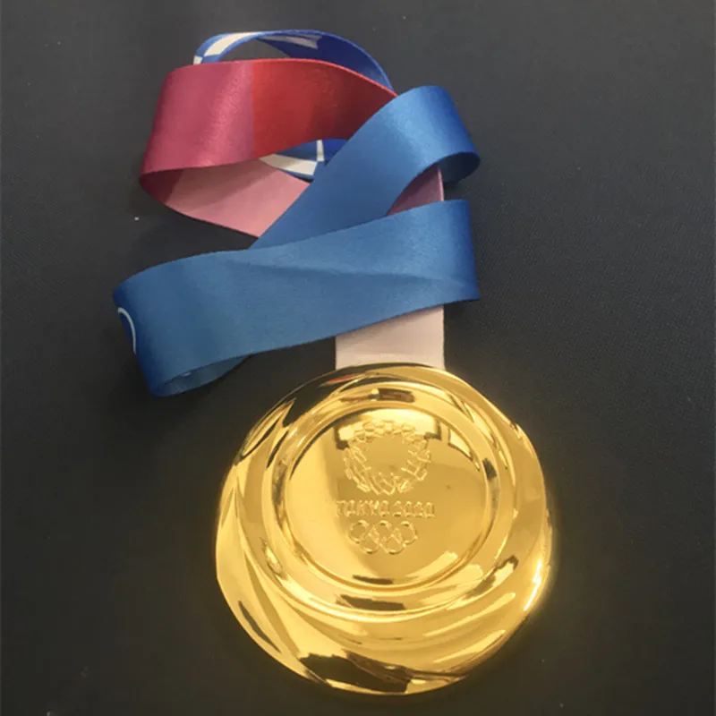 1 шт. золотые медали для спортивных игр, игральные значки, позолоченные 85 мм медаль с эмблемой с лентами, медаль