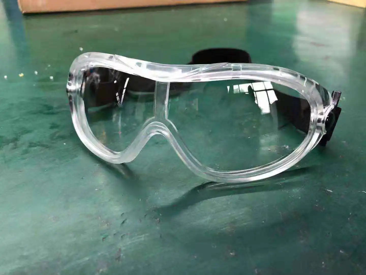 

Anti-fog Eye-protection Goggles Goggles Dustproof Windproof Anti-Shock Safe Chemical Transparent Labor Safety Eye-protection Gog