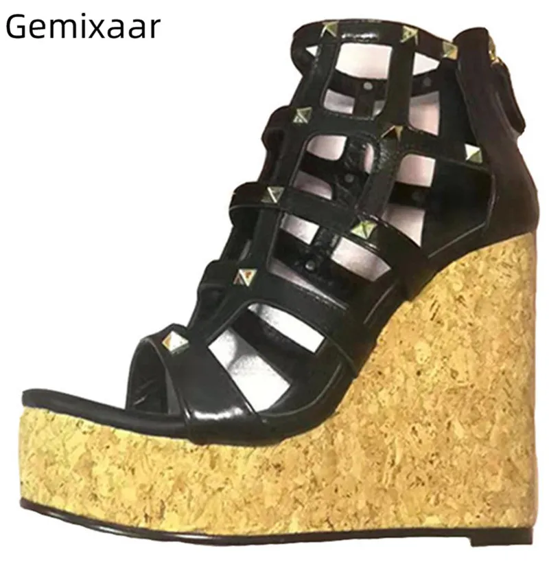 

Chic High Wedges Sandals Women Med Platform Super High Heel Walking Sandalias Cross Band Decor Rivet Comfy Insole Woman Sandals