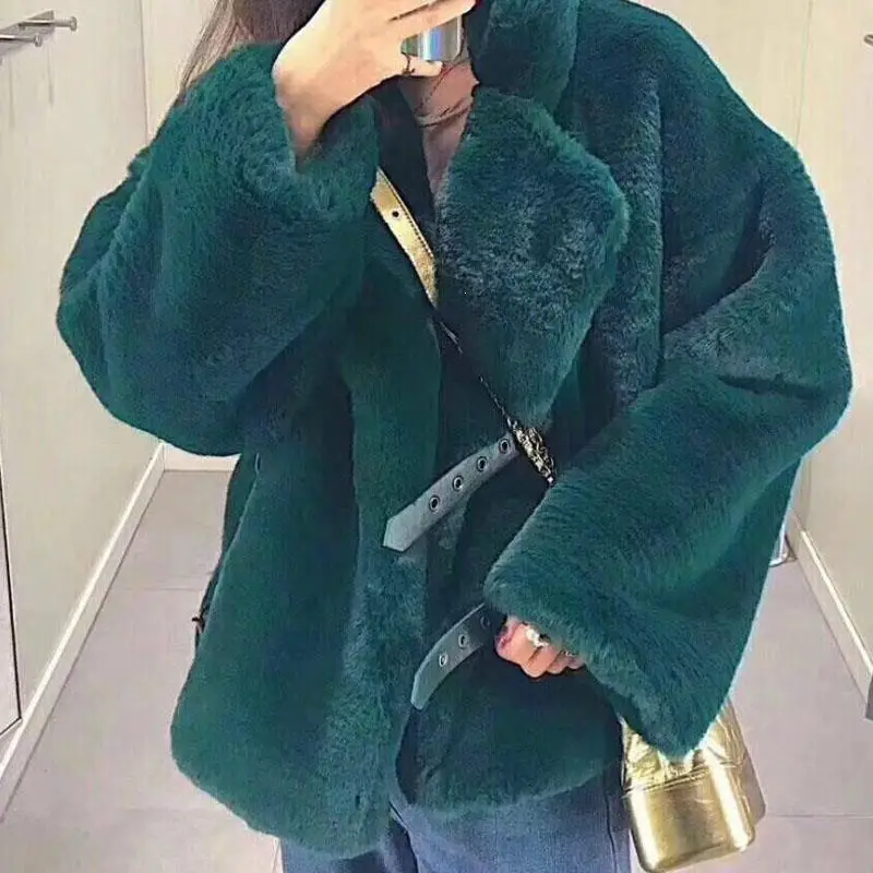 Новые женские теплые зимние короткие куртки из искусственного меха кролика однотонные повседневные Мягкие толстые плюшевые пальто - Цвет: Зеленый