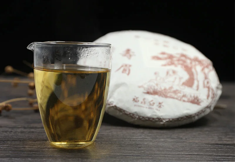 Chinese Tea Ancient Tree Shou Mei White Tea Bai Cha Tea Leaf Cake 350g