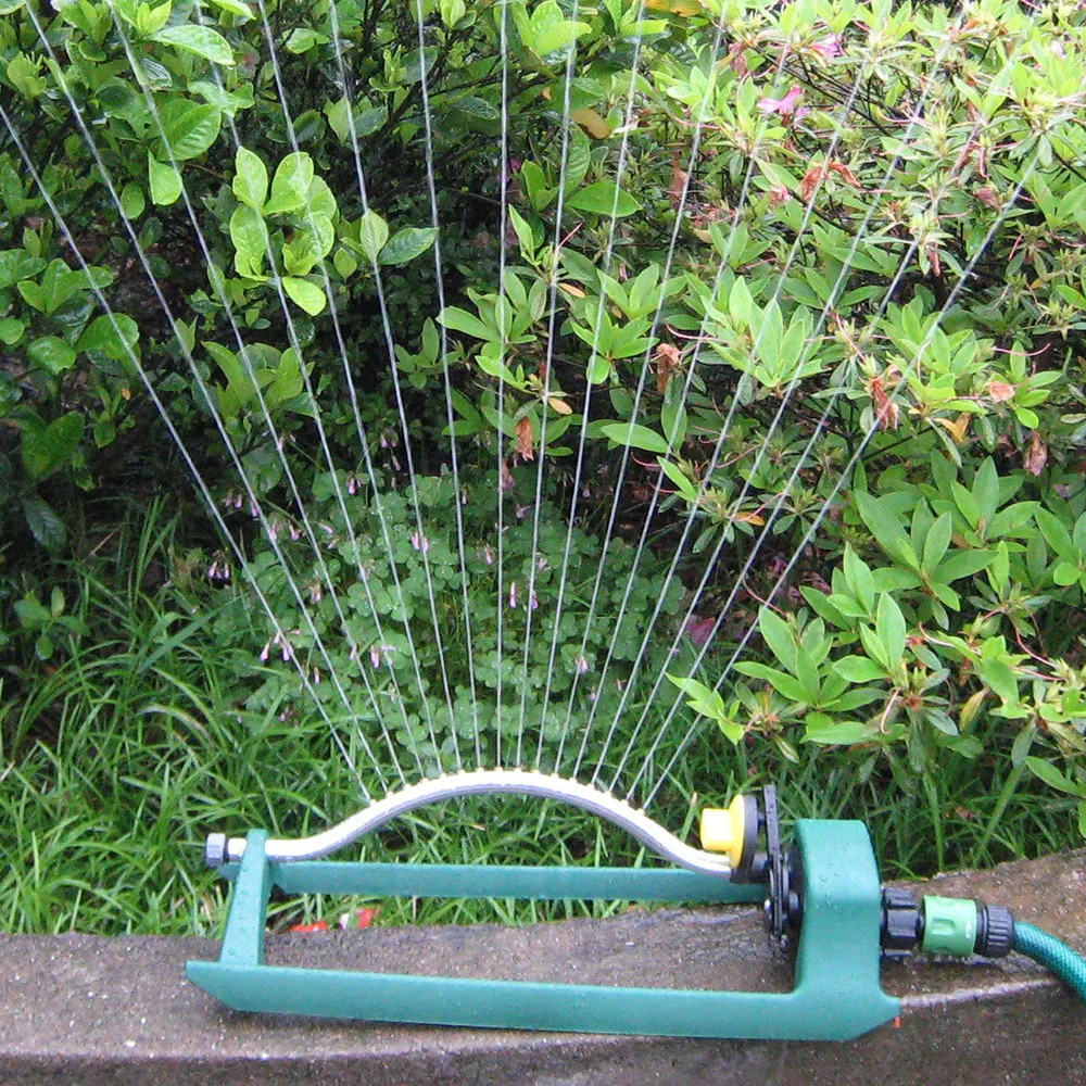 

Oscillating Sprinkler 15 Holes Water Sprinkler Swing Automatic Rotary Sprayer Adjustable Angle Irrigation Watering Nozzle Garden