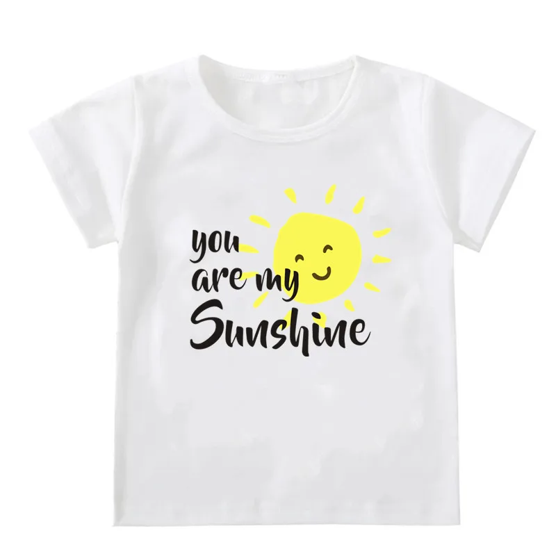 Детская футболка с принтом «You Are My Sunshine» Милая футболка для мальчиков и девочек летняя белая футболка с короткими рукавами мягкие повседневные свободные топы для От 1 до 12 лет - Цвет: Белый