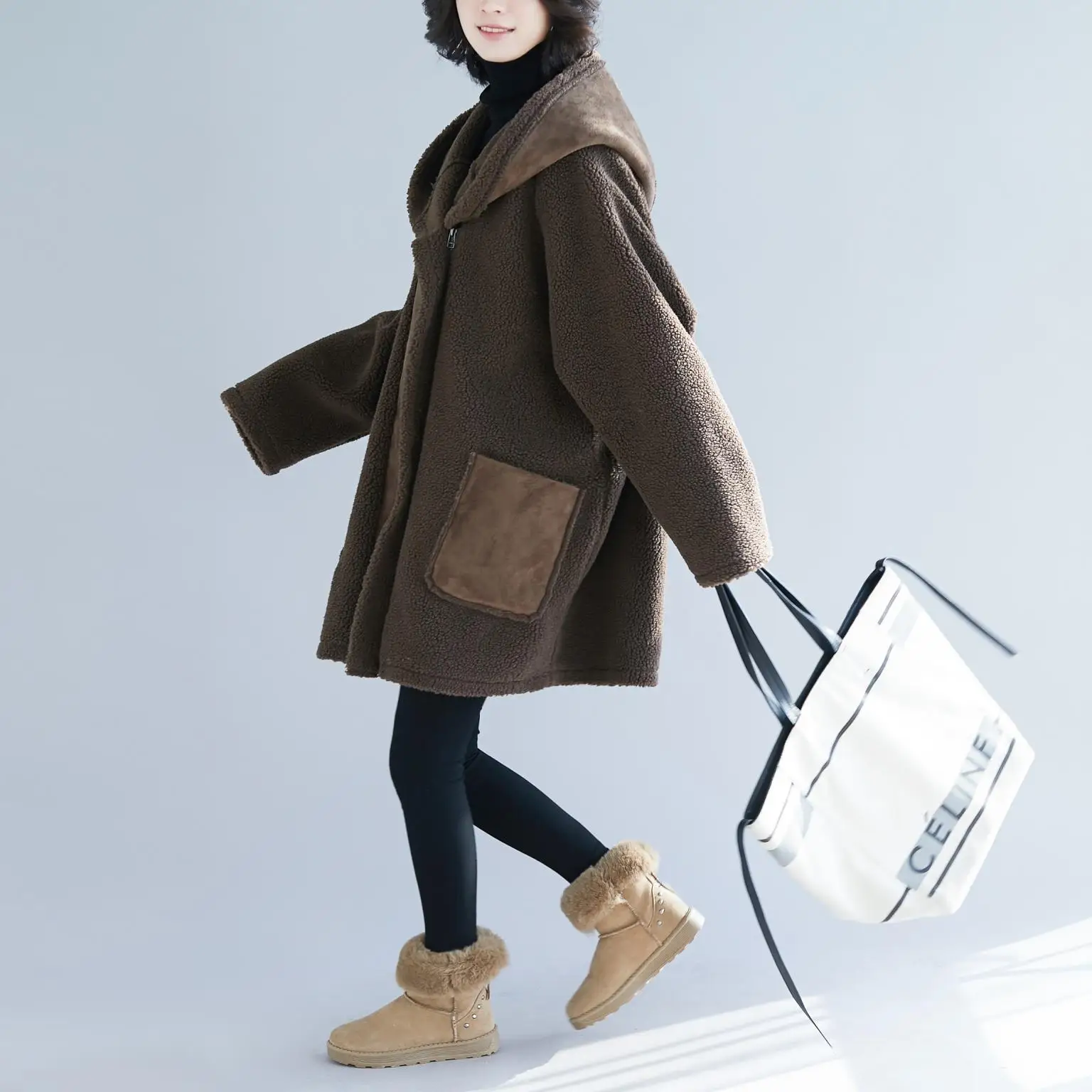 Модное новое пальто, меховые пальто, утепленное пальто из меха ягненка, женское длинное Свободное пальто с капюшоном