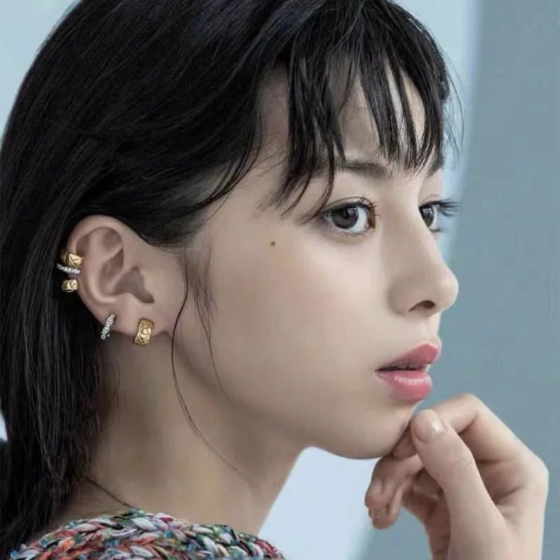 

Golden Color Shiny Fashion Jewelry Ear Clip Earring Crystal Silver Ear Cuff Wrap Cartilage Clip No Ear Hole Rhinestone Earrings