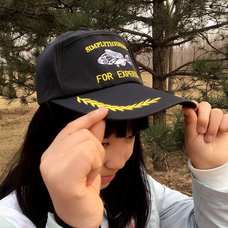 

Fishing Hat Winter College Style Long-Tongued Hat Cap Angling Fish Fishing Gear