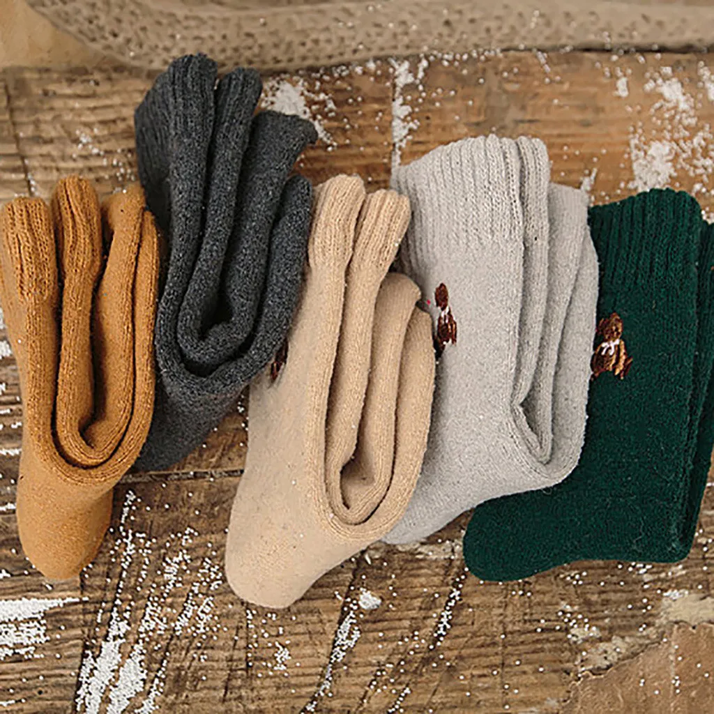 Однотонные женские носки в стиле Харадзюку; высокое качество; сезон осень-зима; домашние мягкие носки для женщин и девочек с вышивкой в виде медведя; мягкие носки для сна