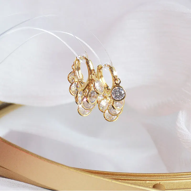 French Fashion Earring Temperament Zircon Earrings Trend Personalized Luxury Jewelry Pendant ear clip earrings clip earrings stud earrings hoop earrings magnetic earrings ear accessories