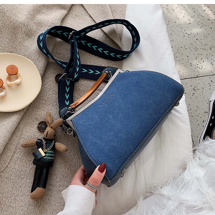 Retro Matte Autumn and Winter Women's Bag New Wave Fashion Wild Messenger Bag Wide Shoulder Strap Bag gg