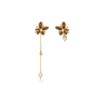 

Advanced Design Sense Asymmetric Fashion Flower Pearl Earrings New Elegant Ear Stud Ear Stud Female