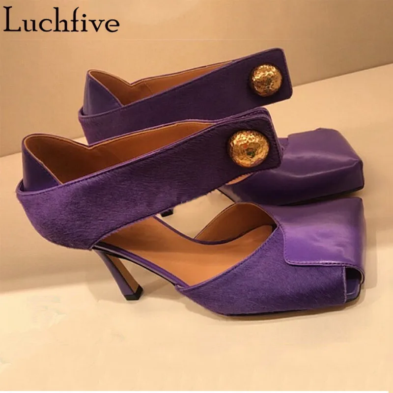 purple buckle Летние босоножки из меха пони с квадратным носком; женская обувь с металлической пряжкой; черные туфли на высоком каблуке; женская обувь для подиума; Zapatos De Mujer - Цвет: purple buckle