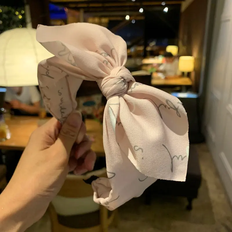 11240424754_1956788053