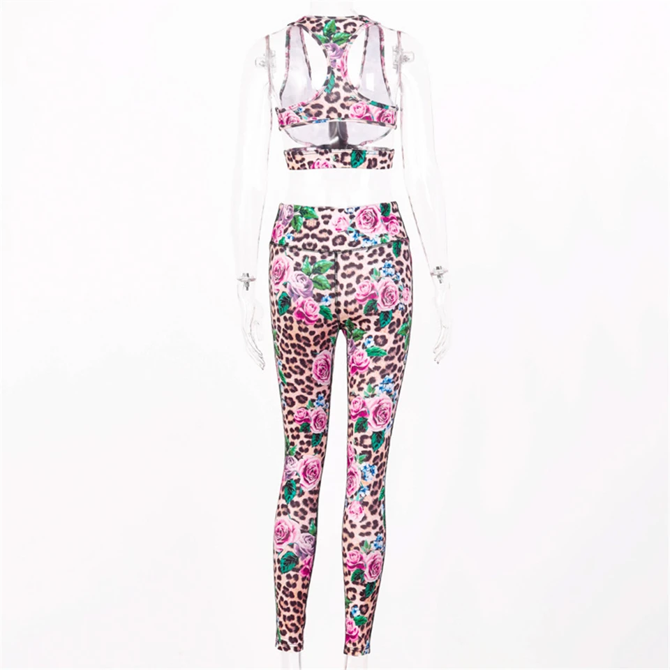 11895823769_564622163