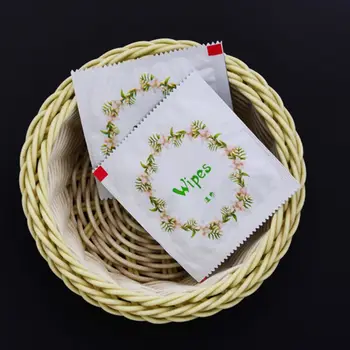 

50pcs Cartoon Floral Print Condom Shape Wet Wipes Tissue Hand Face Cleaning