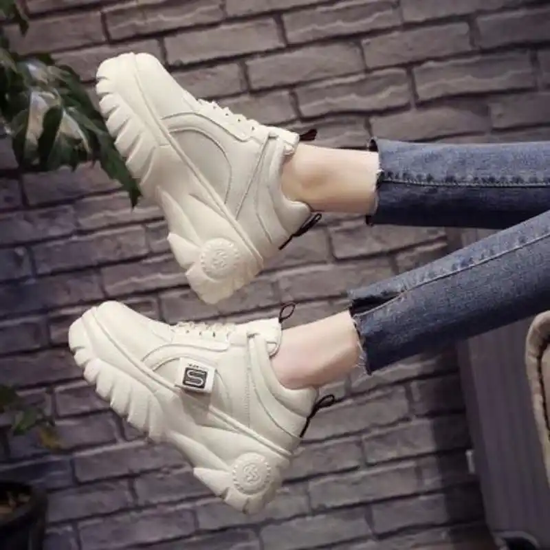 Zapatillas Grandes Mujer Online Sales, UP TO 57% OFF | www.bravoplaya.com
