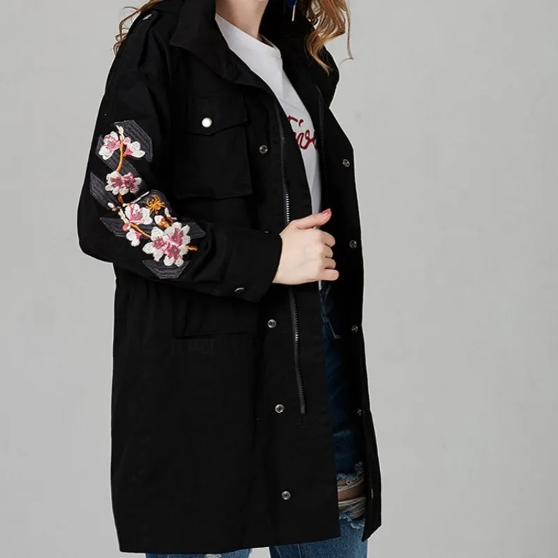 Куртка-бомбер женская с цветочной вышивкой Длинная ветровка капюшоном