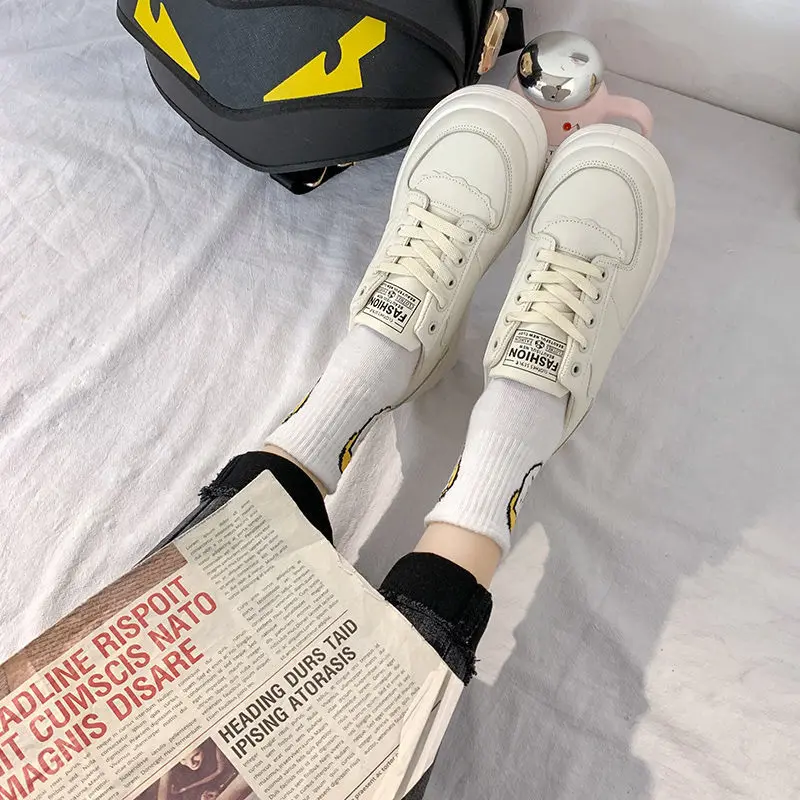2021 Women's Sports Shoes Kawaii New Leisure Platform White Harajuku Fashion Cute Vulcanized Running Shoes