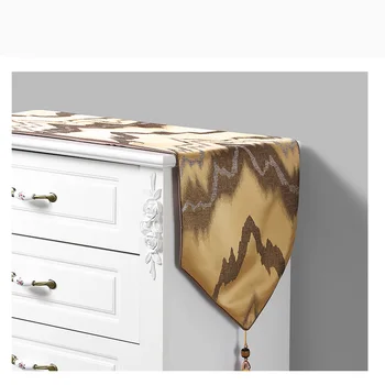 

Water Wave Pattern Jacquard Table Runner With Tassels 32X210CM Desktop Path For Wedding Party Christmas Hotel Home Decoration