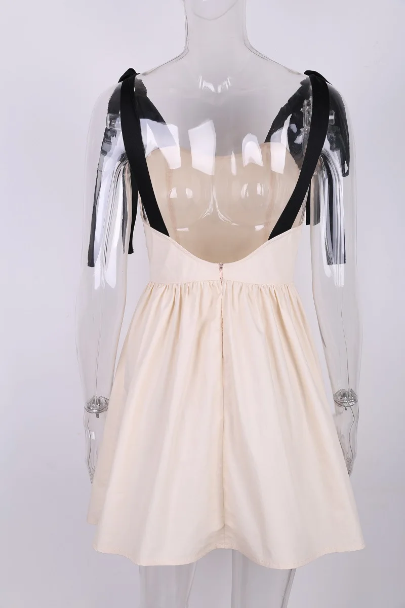 10933708961_2131638060